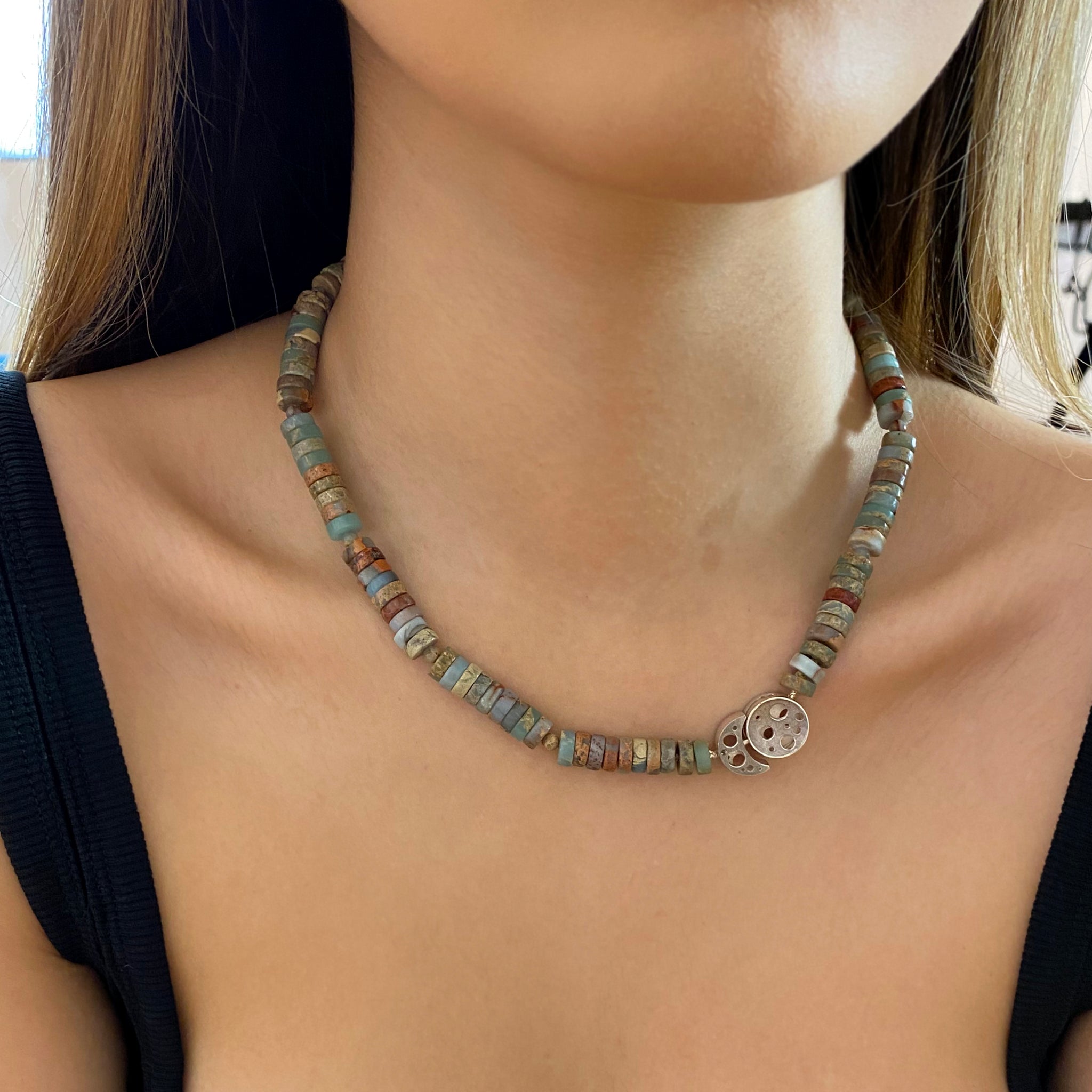 Deals Coral Reef Choker