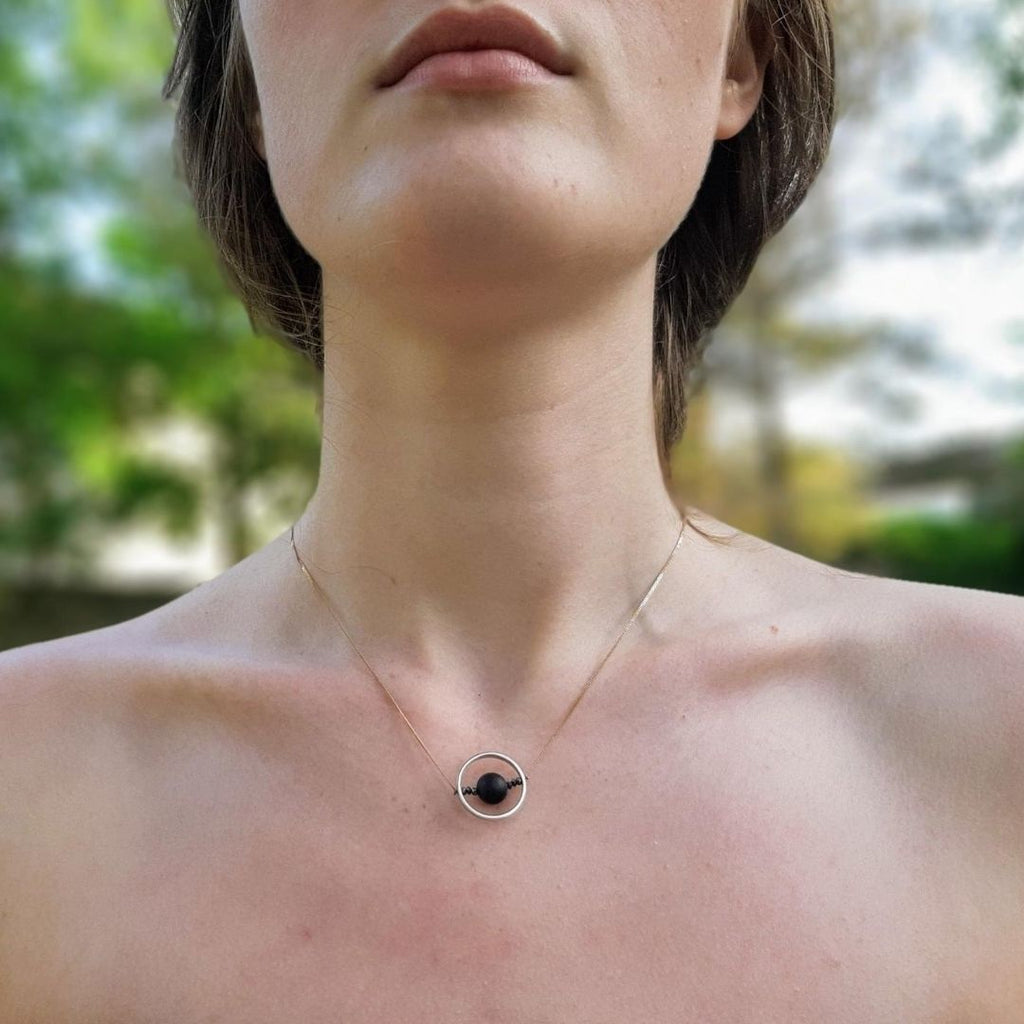 Ice Rink Necklace, Large (Black Diamond) – Nicole van der Wolf